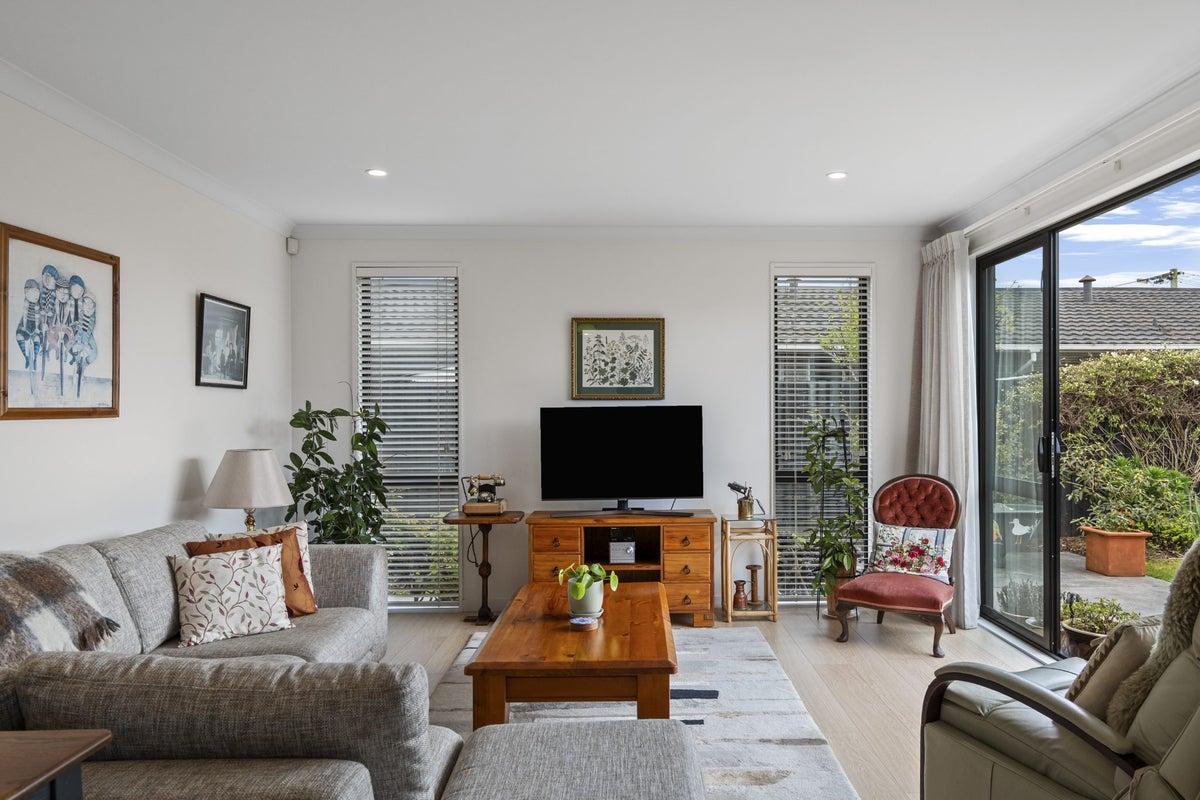 31A Gamblins Road, Saint Martins, Christchurch - Carousel 2