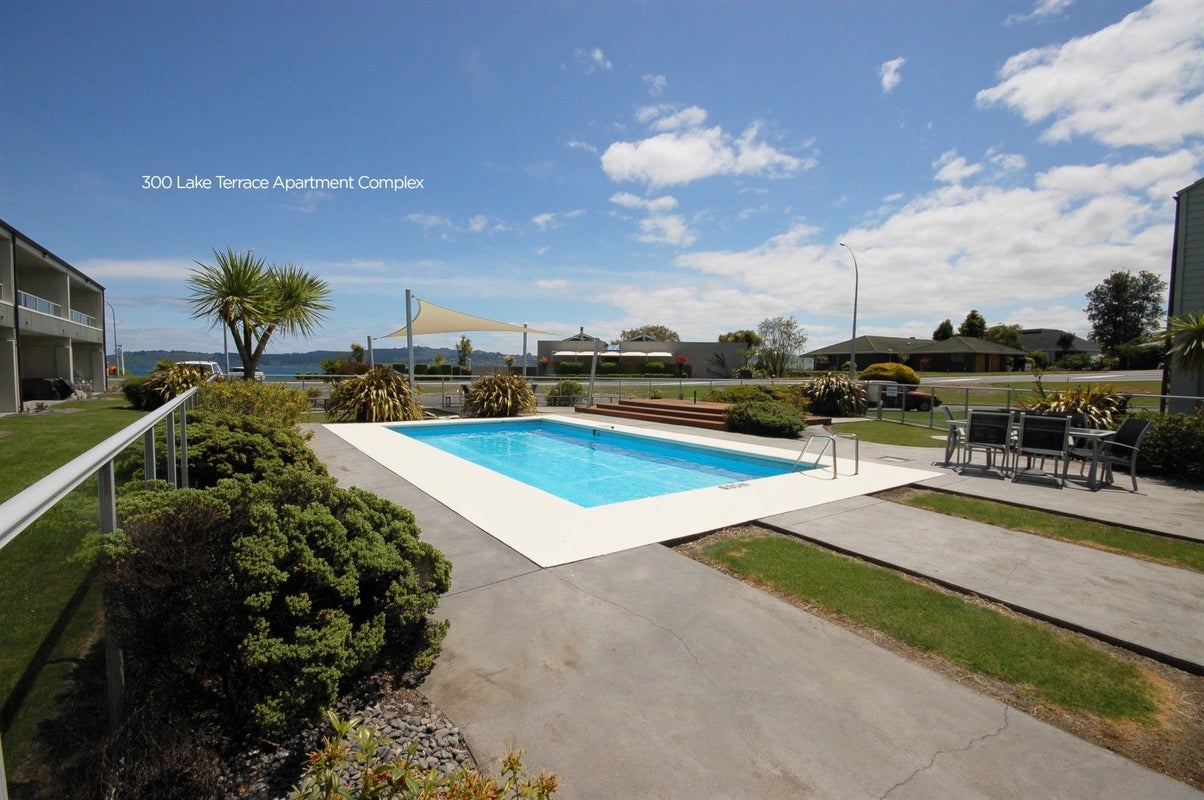 300 Lake Terrace, Two Mile Bay, Taupo - Carousel 8