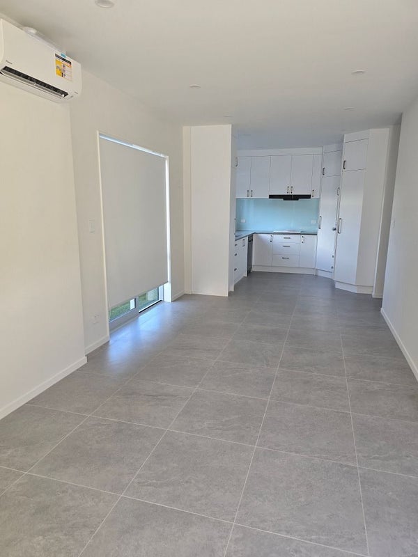 9A Edgerton Road, Te Atatu Peninsula, Auckland - Carousel 2