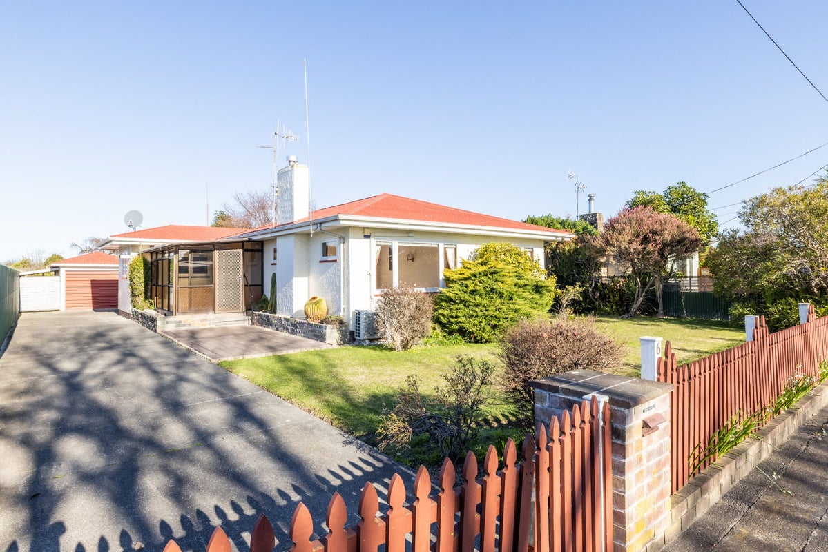 6 Tyndale Street, Onekawa, Napier - Carousel 1