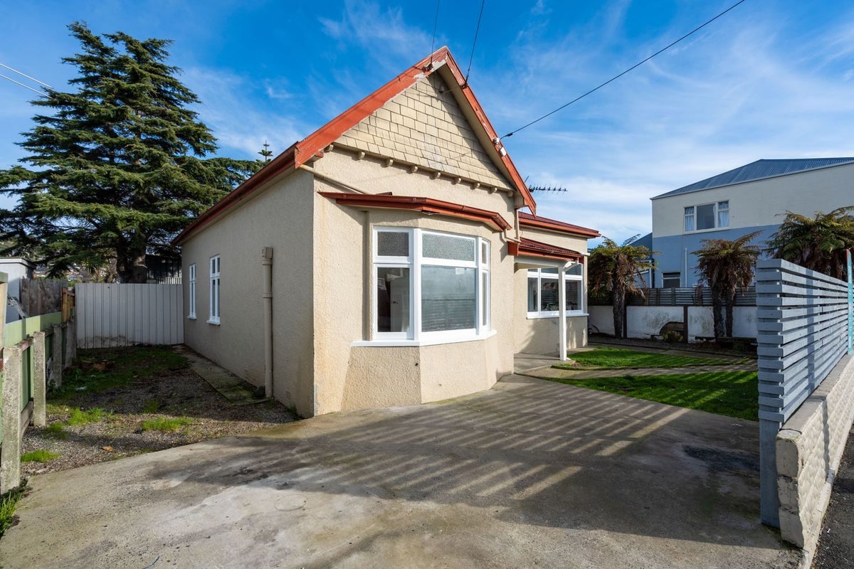 10 Loyalty Street, Forbury, Dunedin - Carousel 22