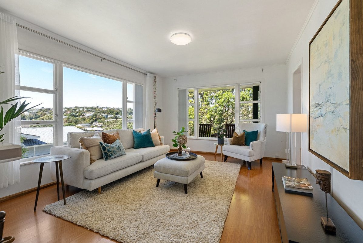 26 Stewart Drive, Newlands, Wellington - Carousel 2