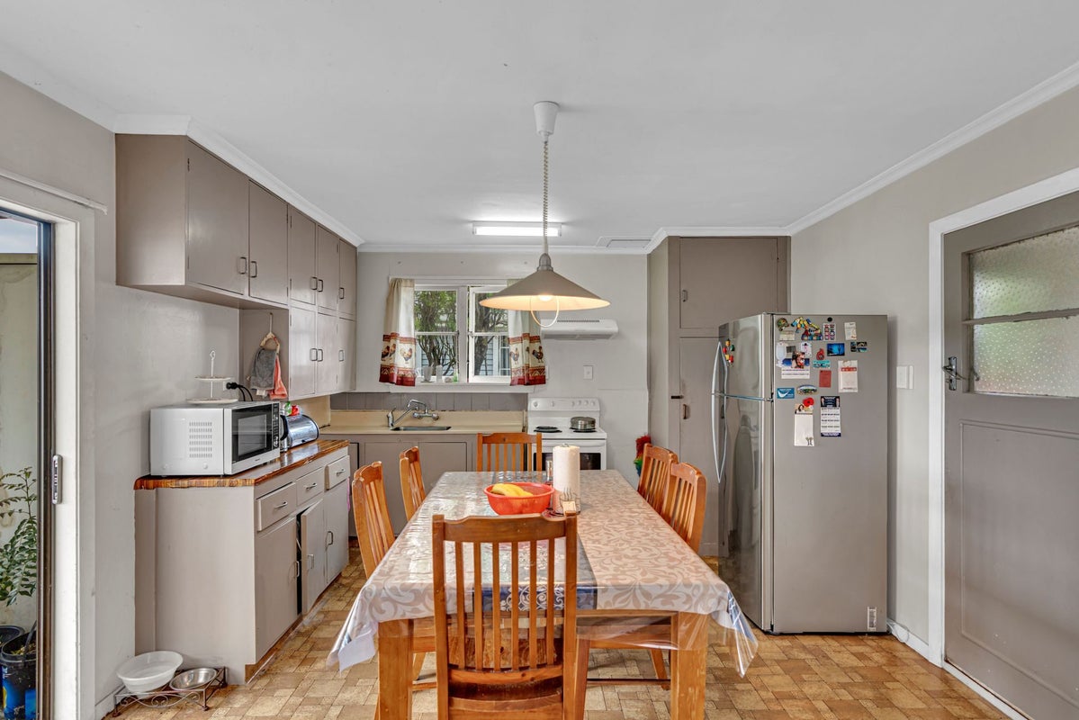 412 Main North Road, Redwood, Christchurch - Carousel 17