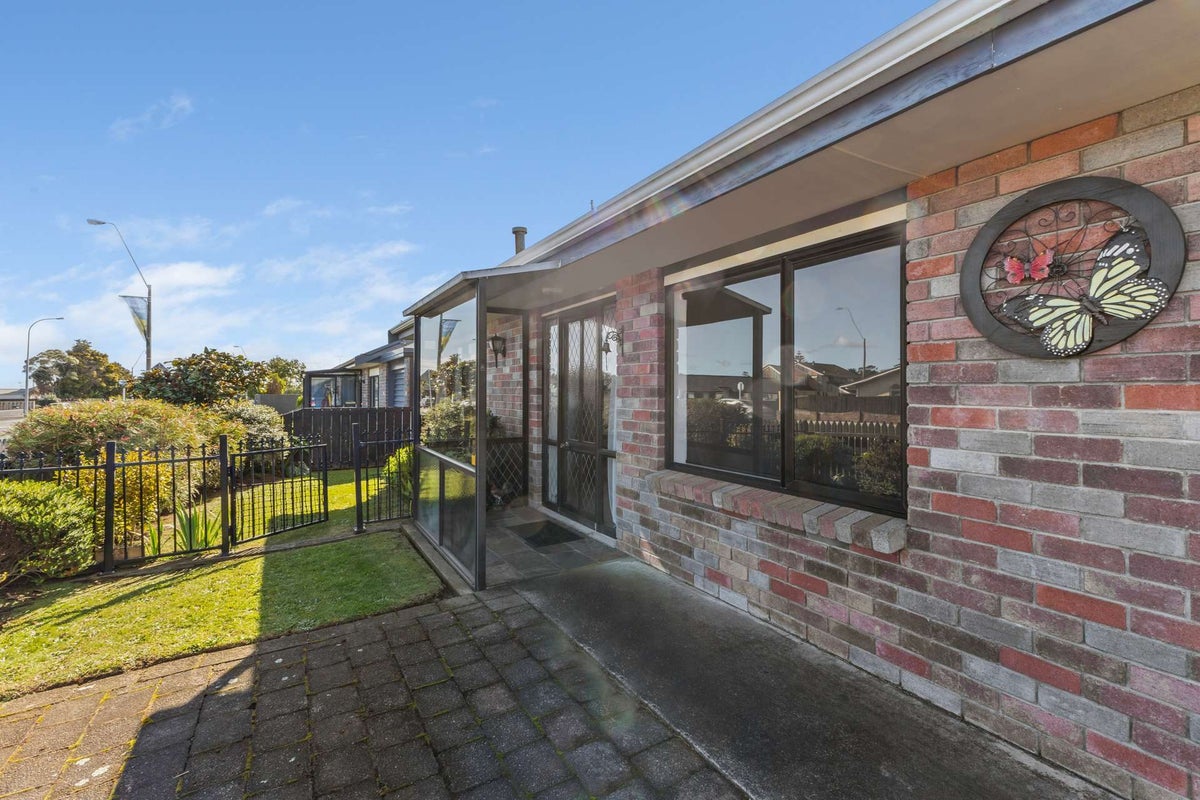 219/1 Coronation Avenue, WELBOURN, NEW PLYMOUTH - Carousel 2
