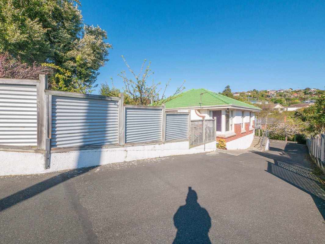 83 Easther Crescent, Kew, Dunedin - Carousel 2