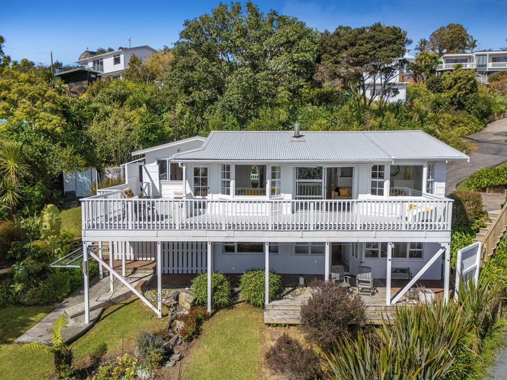 47 Duncansby Road, Stanmore Bay, Whangaparaoa - Carousel 1
