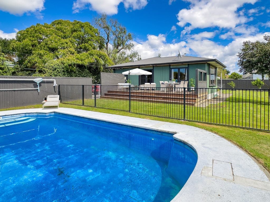 14 Edinburgh Crescent, Redwoodtown, Blenheim - Carousel 1