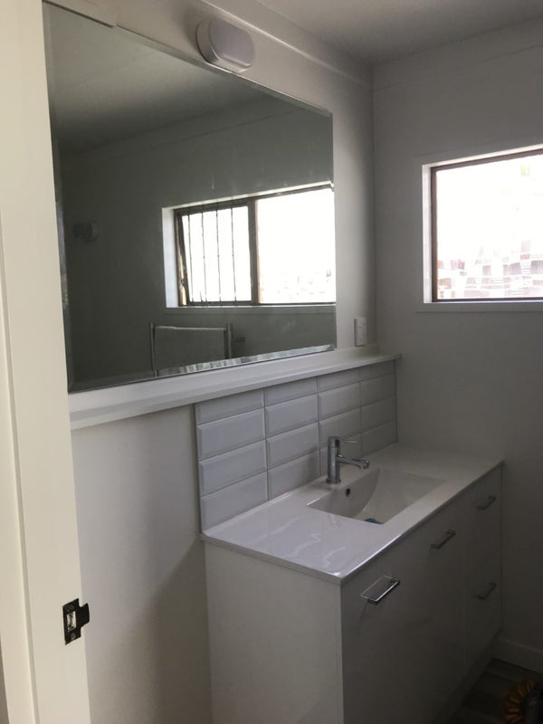 4/14 Wellington Street, Hamilton East, Hamilton - Carousel 2