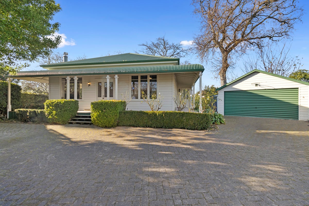 13 Pascal Place, Flagstaff, Hamilton - Carousel 1