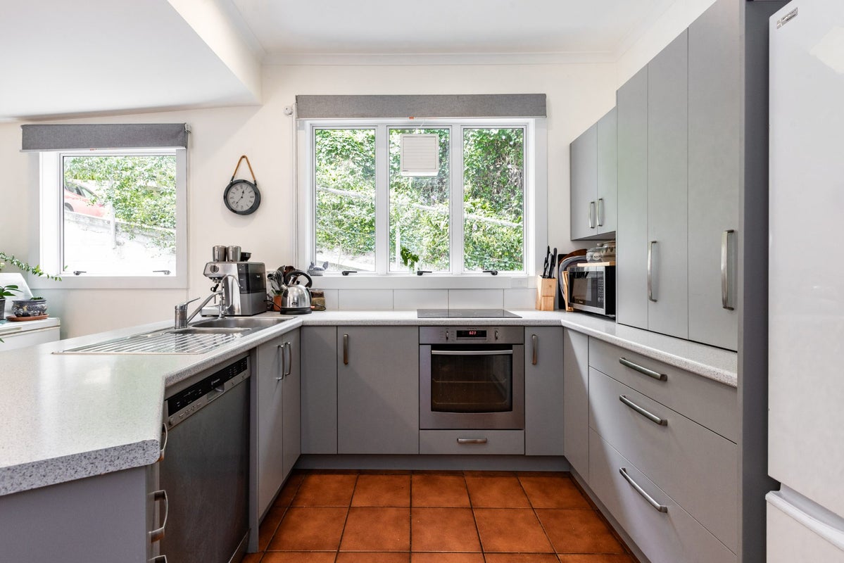 4A France Road, Bluff Hill, Napier - Carousel 2