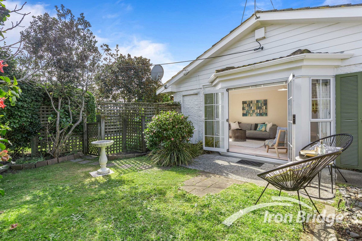 1/5 Waterloo Road, Milford, Auckland - Carousel 1