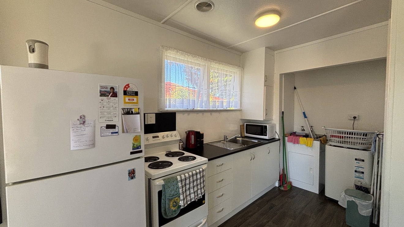 1/28 Islington Street, Trentham, Upper Hutt - Carousel 2