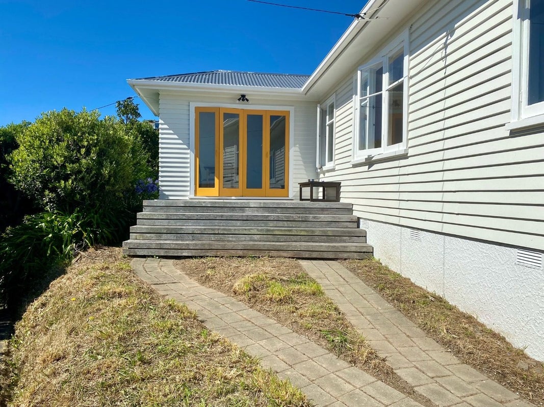 103 Tireti Road, Titahi Bay, Porirua - Carousel 2