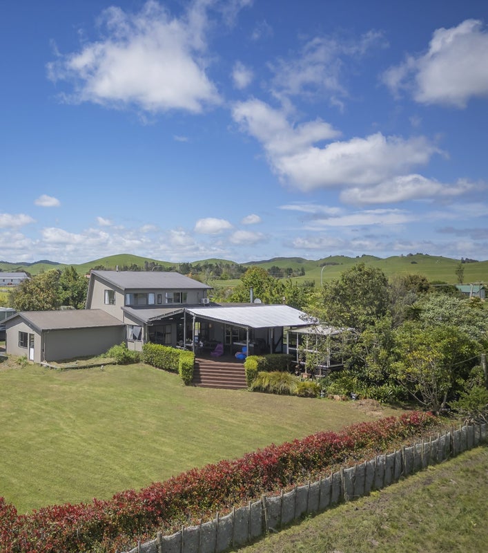 2237 State Highway 2, Pokeno - Carousel 1