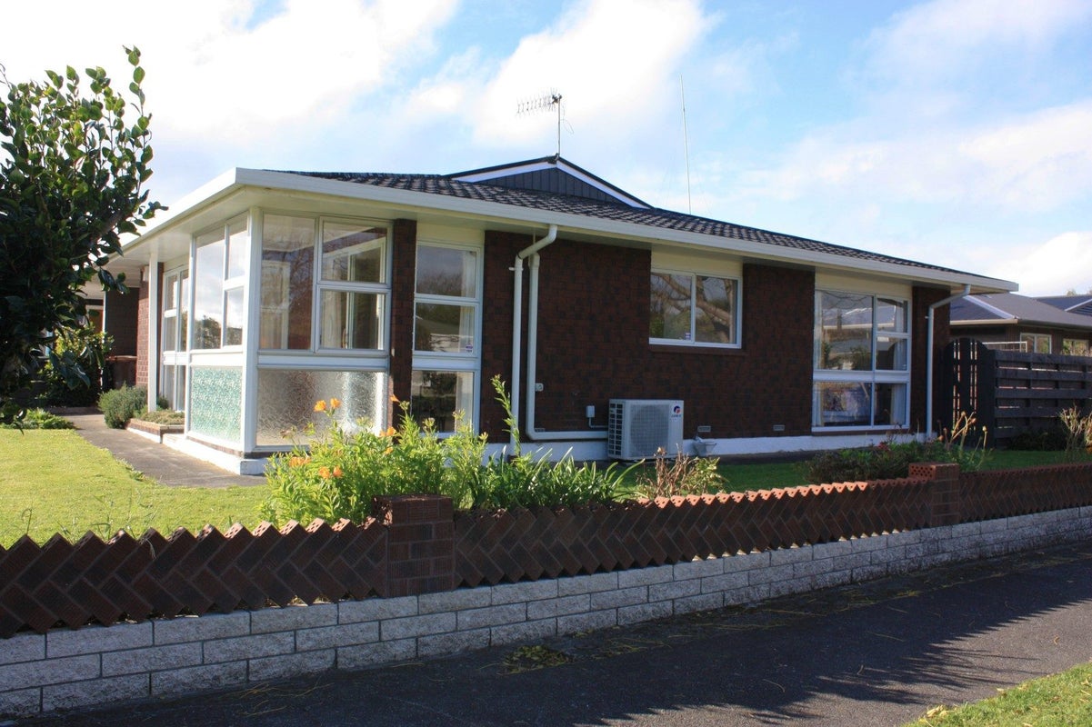 21 Te Punga Place, Awapuni, Palmerston North - Carousel 2
