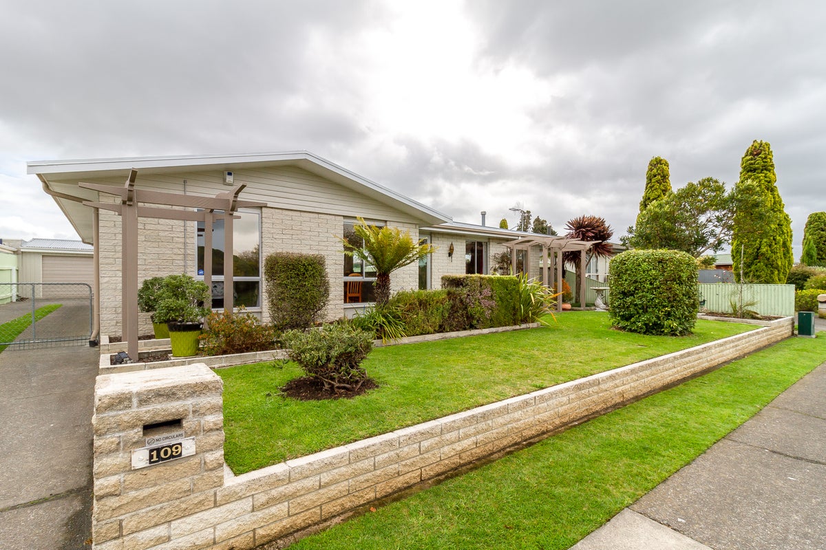 109 Westminster Avenue, Tamatea, Napier - Carousel 2