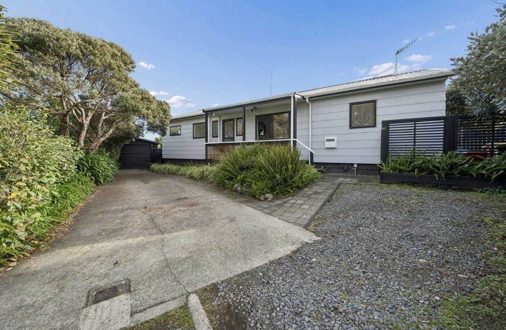3 Barrett Drive, Waikanae Beach, Waikanae - Carousel 13