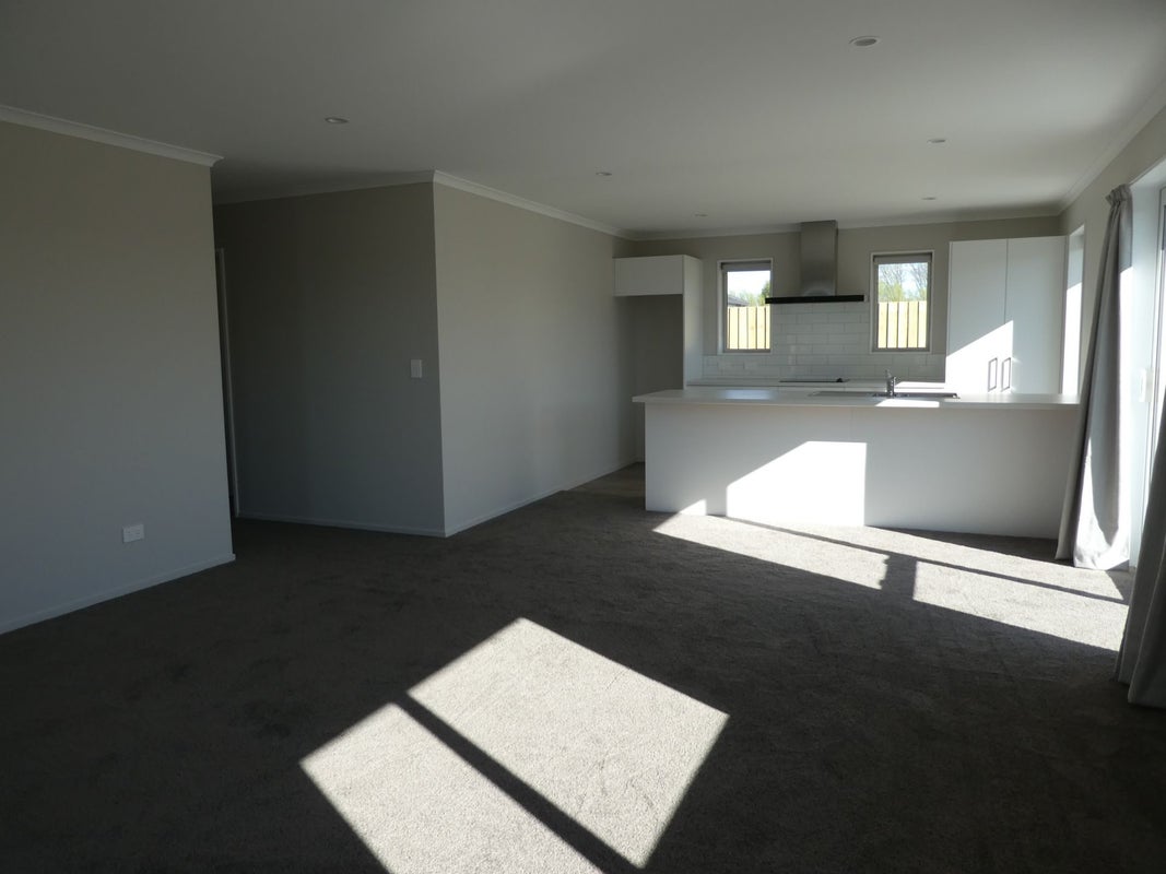 38 Loch Tanna Way, Yaldhurst, Christchurch - Carousel 2