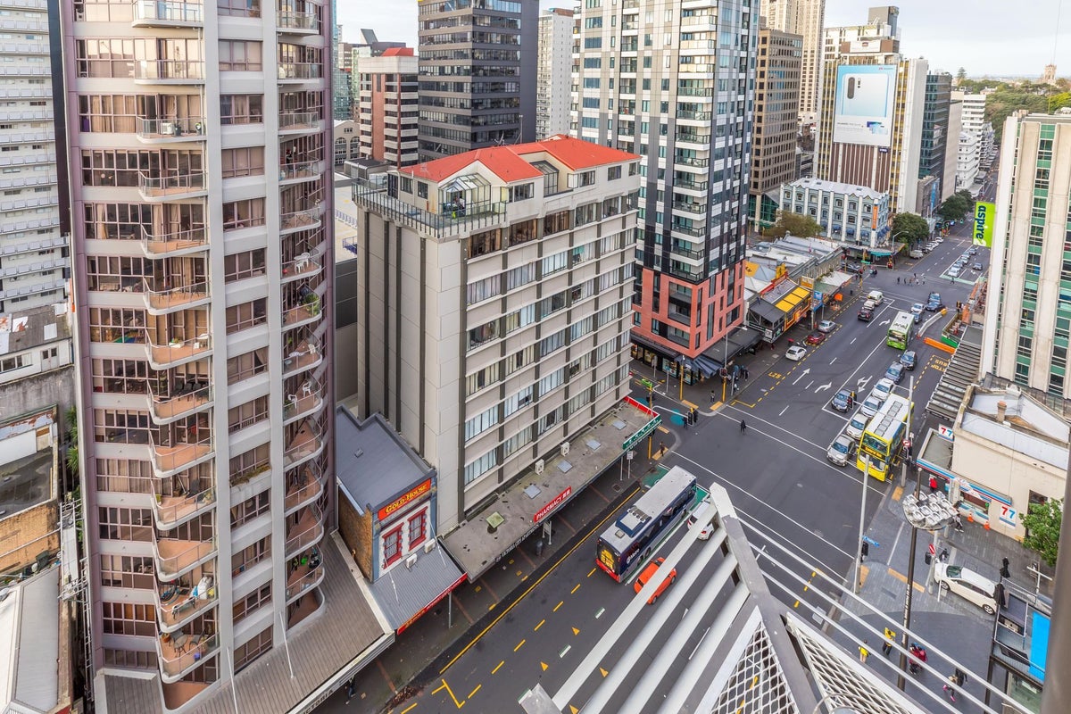 2F/77 Victoria Street West, Auckland Central, Auckland - Carousel 17