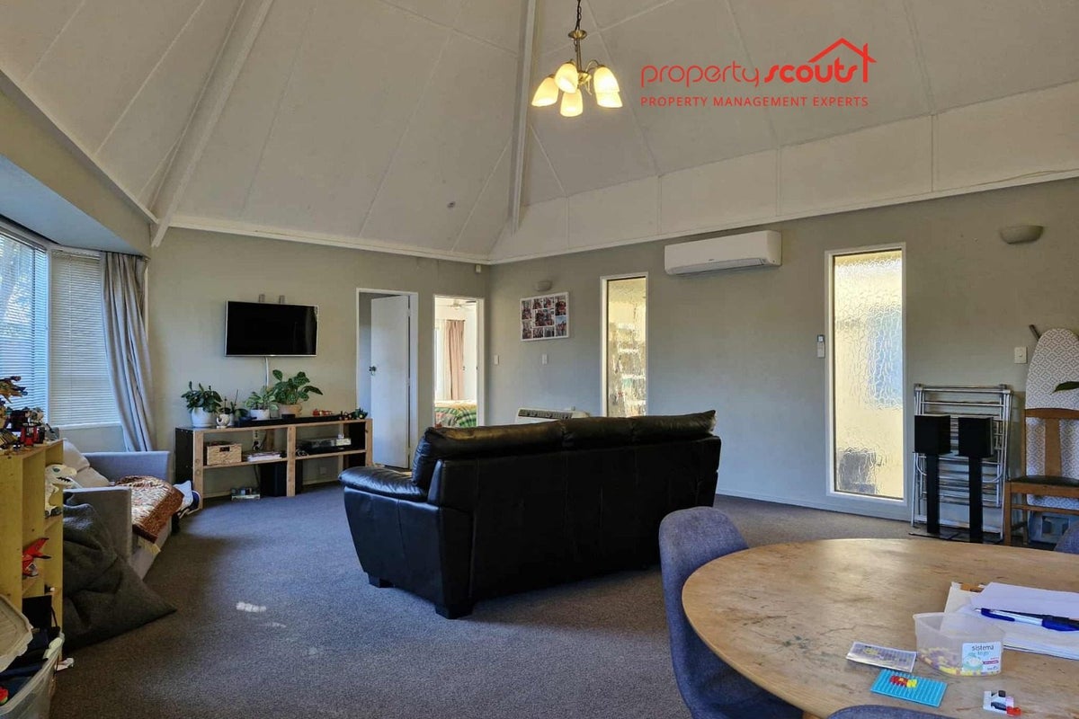 35 Lorna Street, Lynmouth, New Plymouth - Carousel 2