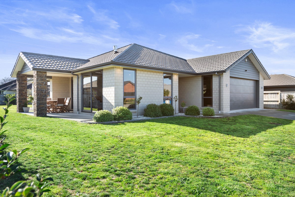 10 Jarrett Terrace, Leamington, Cambridge - Carousel 1