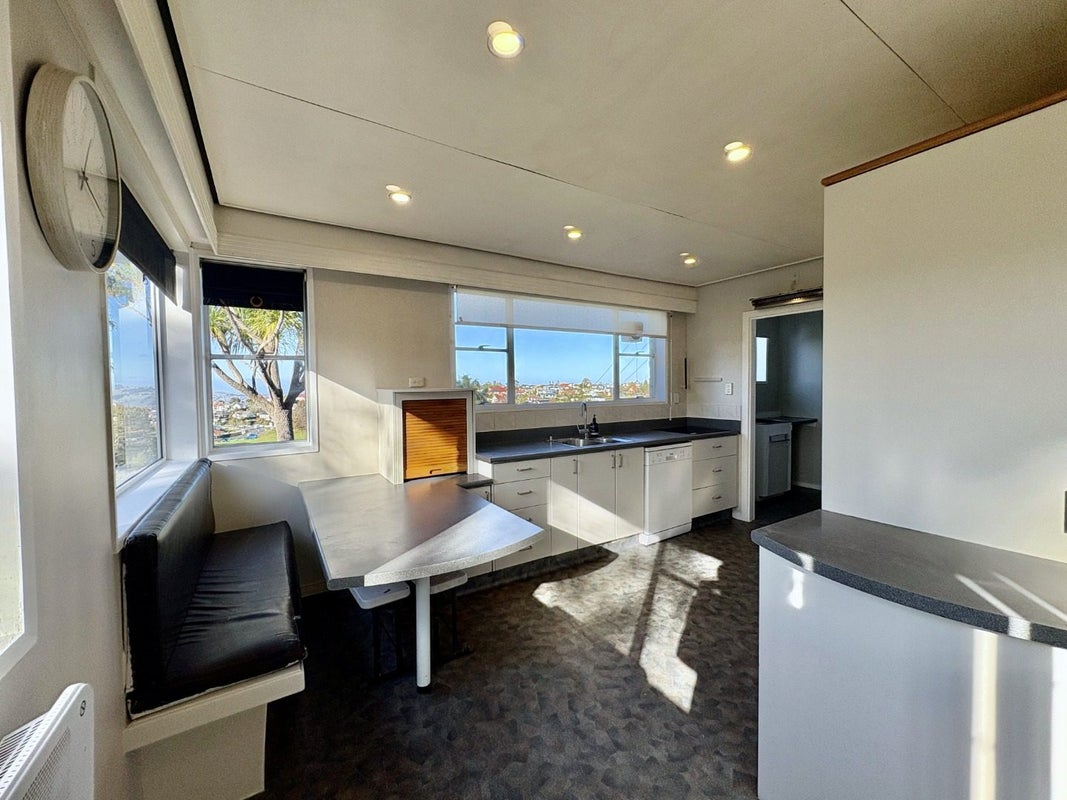 67 Centennial Avenue, Helensburgh, Dunedin - Carousel 2