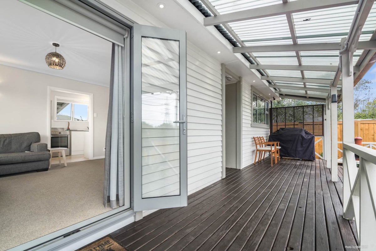 168 Hepburn Road, Glendene, Auckland - Carousel 2