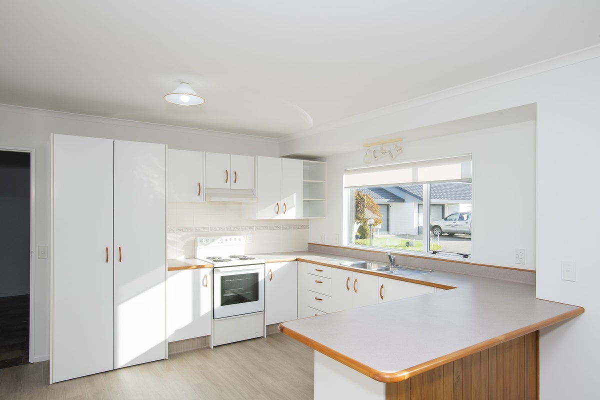 5/690 Gladstone Road, Te Hapara, Gisborne - Carousel 2