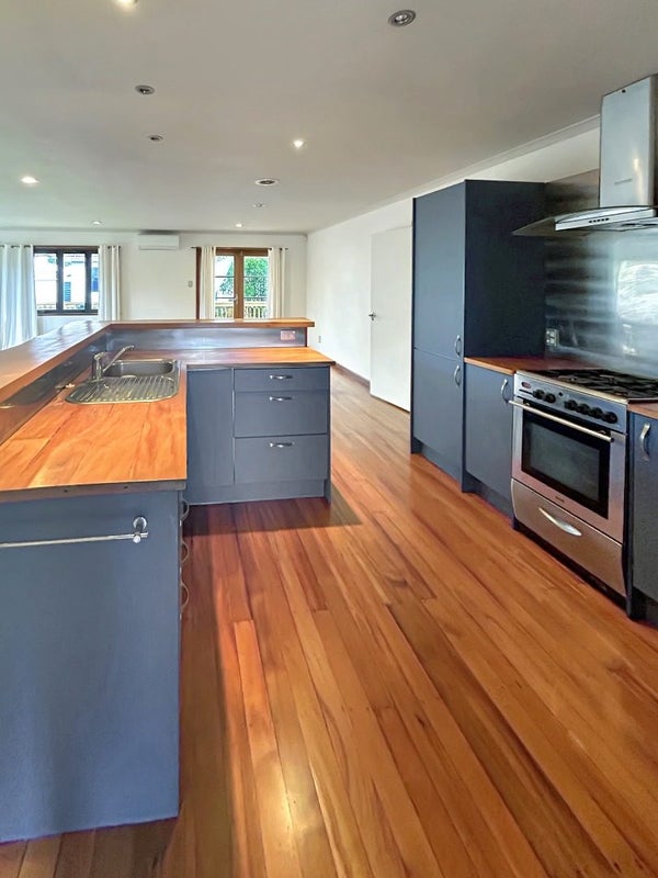 15 Salisbury Avenue, Terrace End, Palmerston North - Carousel 2