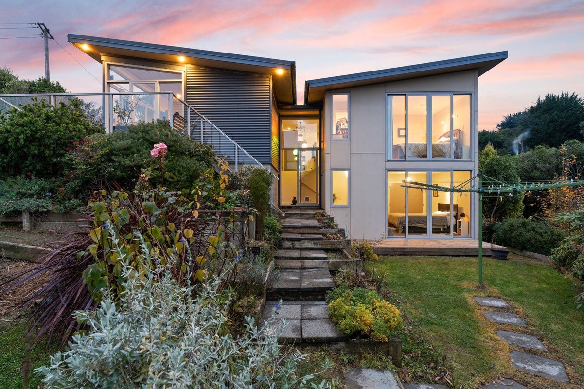 4 Densem Street, Portobello, Dunedin - Carousel 1