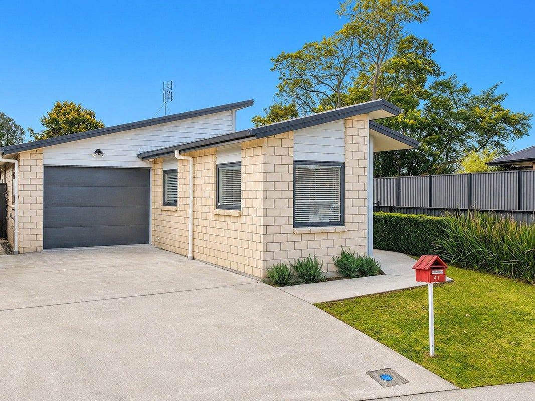 41 Stan Heather Drive, Glenview, Hamilton, Waikato - Carousel 2