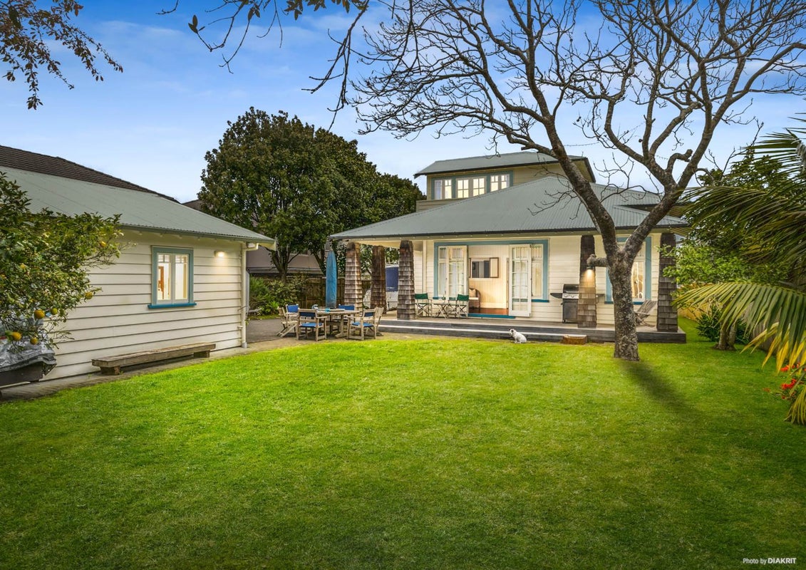 29 Queen Mary Avenue, Epsom, Auckland - Carousel 1