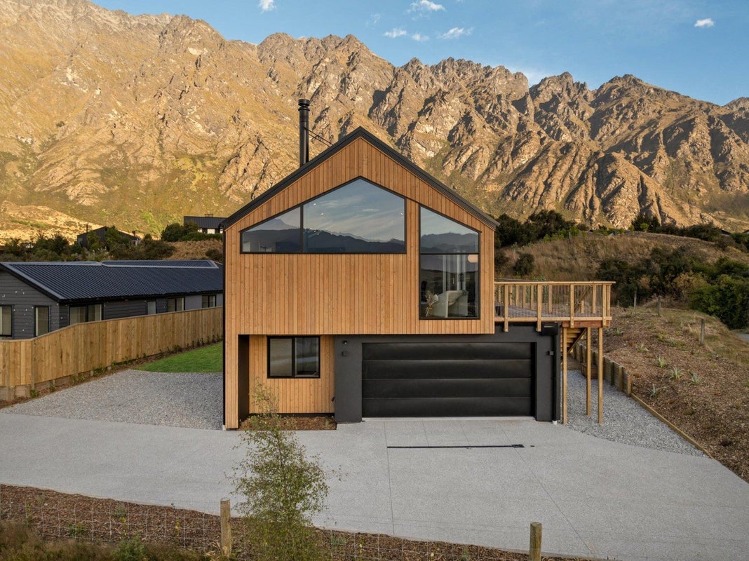 89 Spur Ridge Rise, Jacks Point, Queenstown - Carousel 2