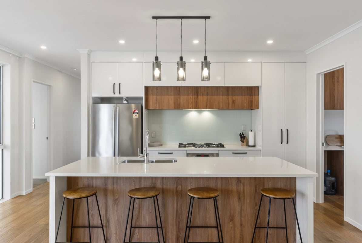 15 Artists Avenue, Beachlands, Auckland - Carousel 2