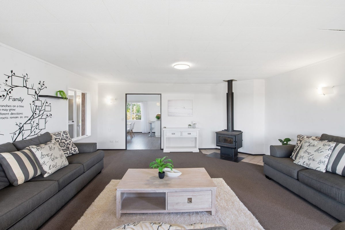 26 Mark Place, Lynmore, Rotorua - Carousel 2