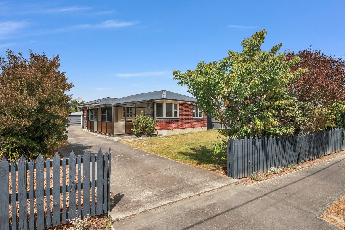 22 Yarmouth Street, Aranui, Christchurch - Carousel 2