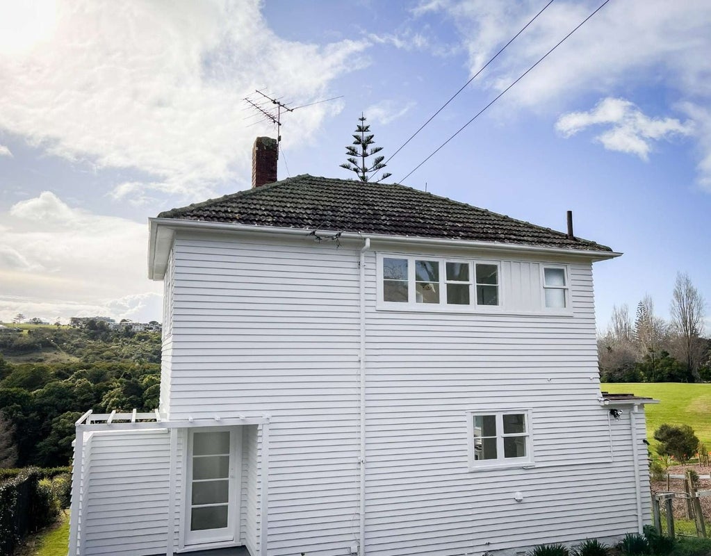 45 Tahapa Crescent, Meadowbank, Auckland - Carousel 1