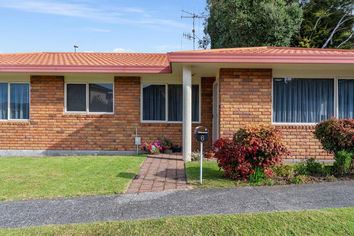 6 Racecourse Way, Gate Pa, Tauranga - Carousel 16