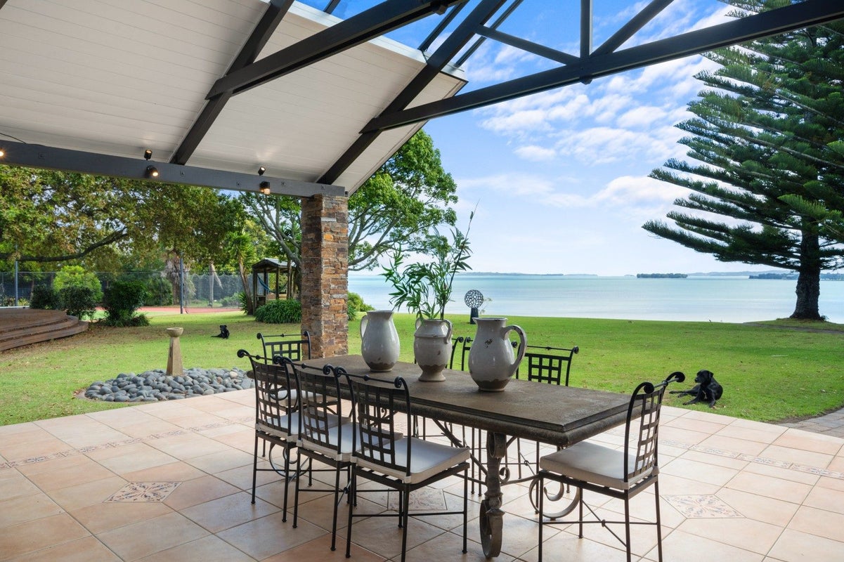 349 Clifton Road, Whitford, Howick - Carousel 1