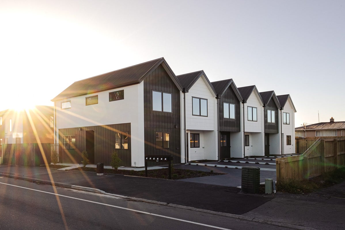 3/100 Aldwins Road, Phillipstown, Christchurch - Carousel 2