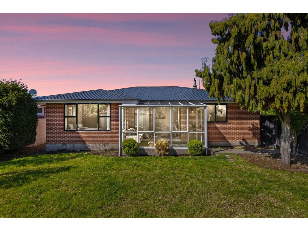 1/100 Prestons Road, Redwood, Christchurch - Carousel 2