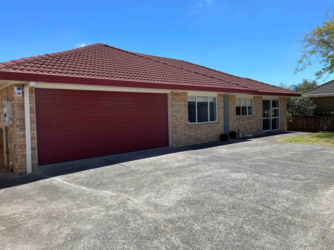 2/327 Botany Road, Golflands, Auckland - Carousel 14