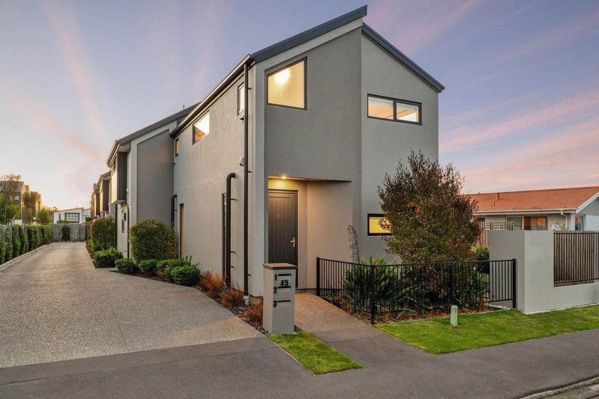 1/45 Division Street, Riccarton, Christchurch - Carousel 1
