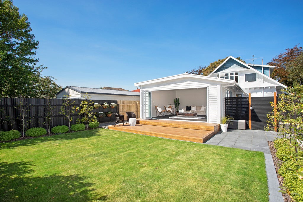 237 Edgeware Road, Edgeware, Christchurch - Carousel 1