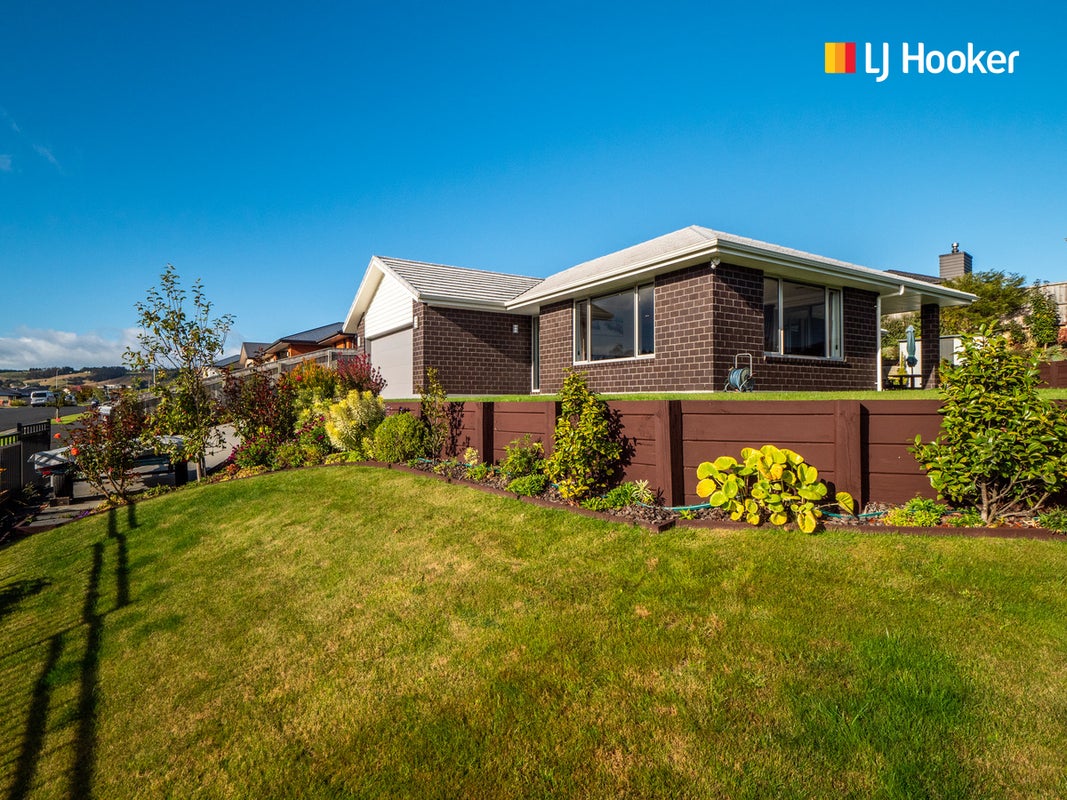 38 Grandvista Drive, Green Island, Dunedin - Carousel 1