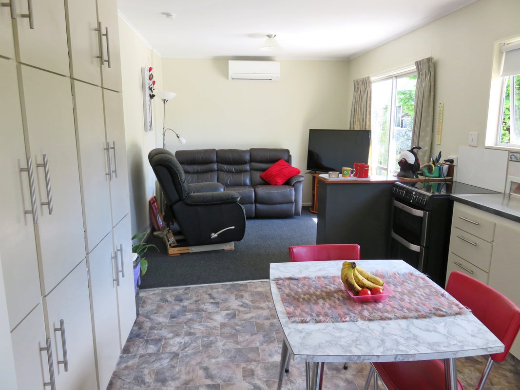 8 Hayhurst Street, Temuka, Temuka - Carousel 2