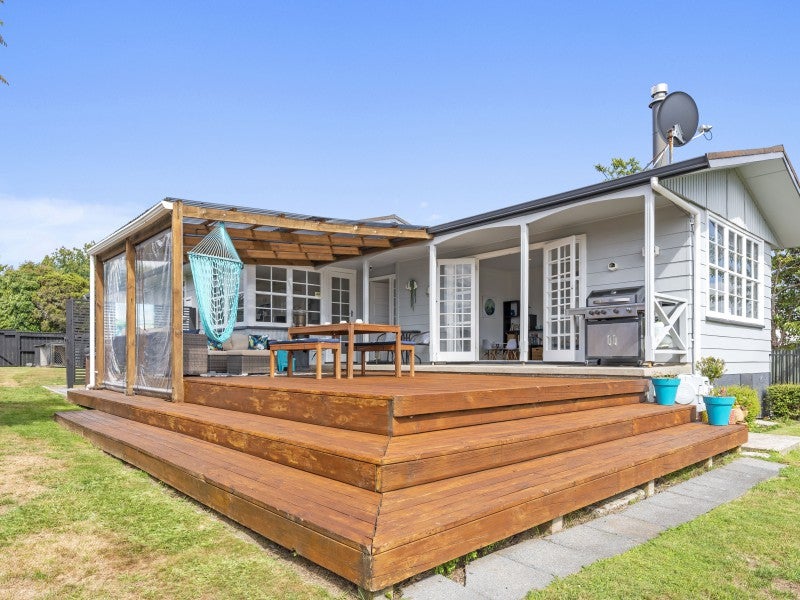 4 Taiporutu Place, Springfield, Rotorua - Carousel 1