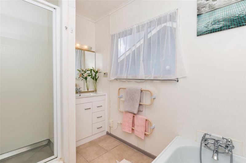 22 Bloomfield Terrace, Hutt Central, Lower Hutt - Carousel 17
