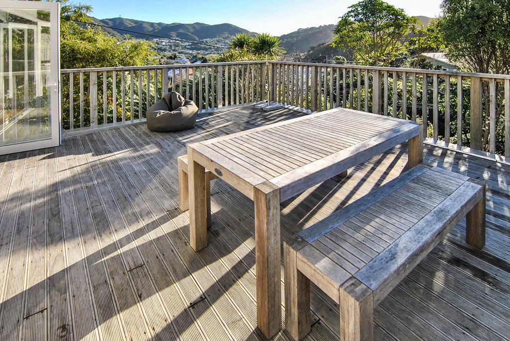 16 Blakey Avenue, Karori, Wellington - Carousel 2