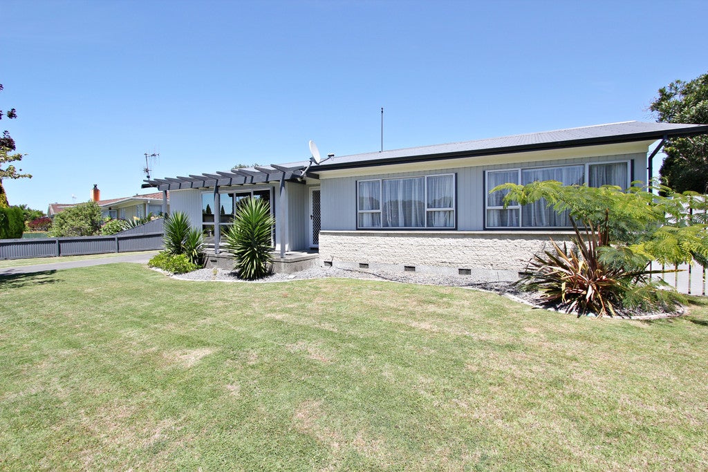 29 Konini Crescent, Pirimai, Napier - Carousel 2